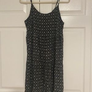 Black and white mini dress from Kohl’s. In size medium.
